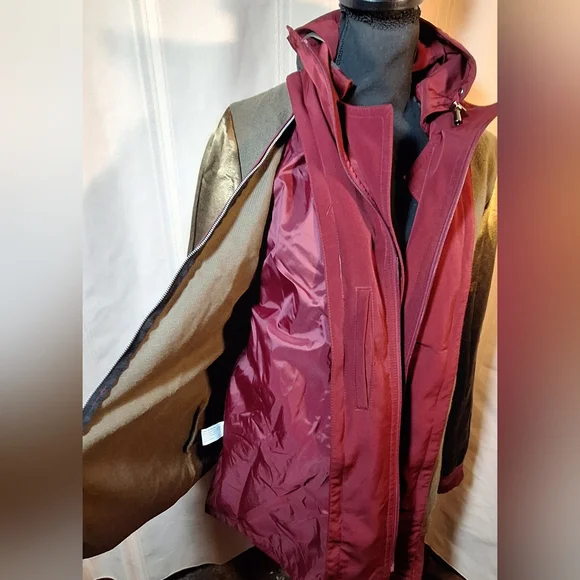 GALLERY Hooded Burgundy Jacket - Picture 10 of 13